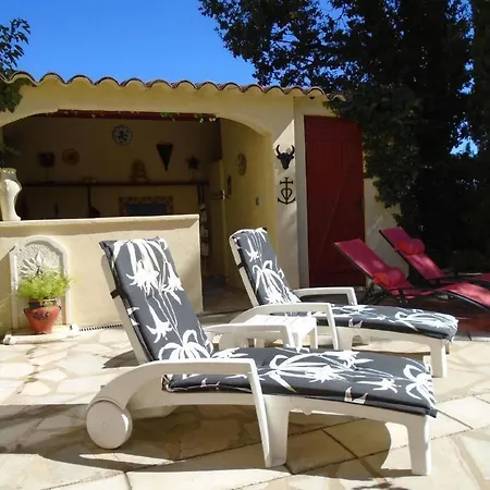 Apartment La Soleillade Mit Exklusiver Nutzung Des Grossen Pools By Interhome Laudun