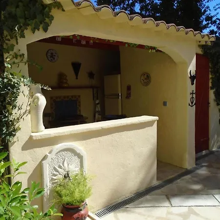 La Soleillade Mit Exklusiver Nutzung Des Grossen Pools By Interhome